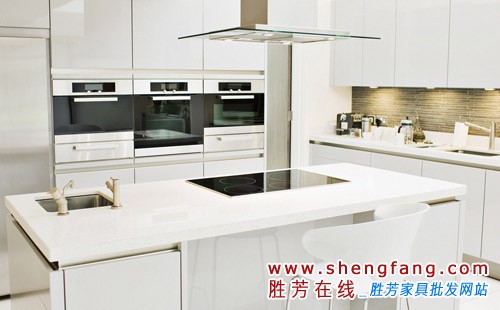 廚房櫥柜裝修設(shè)計三個要素