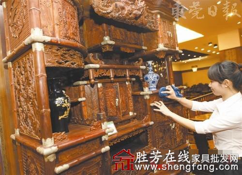 7種樹種進(jìn)口受限 紅木家具后期行情看漲