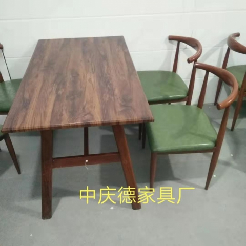 勝芳復(fù)古鐵藝餐椅批發(fā) 太陽(yáng)椅 牛角椅 A字椅 鐵皮椅 叉背椅 圍椅 太陽(yáng)凳 時(shí)尚休閑椅 奶茶店咖啡廳椅等系列復(fù)古家具 中慶德家具