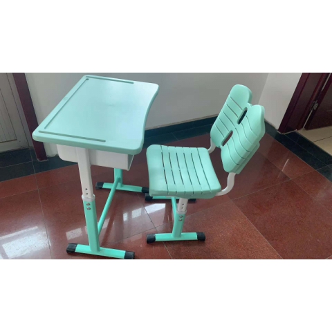 【嘉琪家具】廠家直供課桌椅，現(xiàn)貨3000套