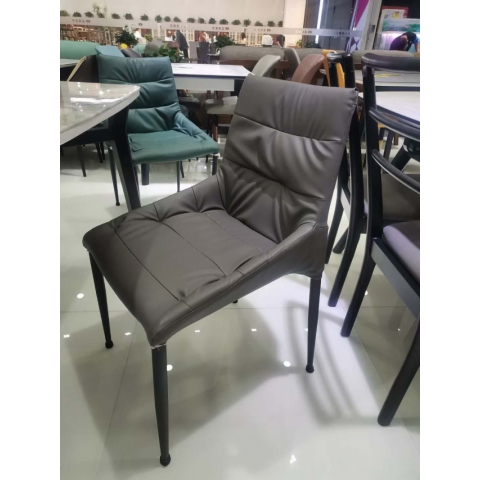 勝芳餐椅批發(fā) 餐椅 時尚餐椅 家用家具 時尚家具 現(xiàn)代餐椅 軟包餐椅 輕奢家具 北歐餐椅 軟包椅 磊梁家具
