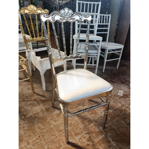 勝芳家具批發(fā) 復(fù)古式餐椅 禮堂椅 靠背椅 休閑椅 竹節(jié)椅 婚慶椅 洽談椅 宴會(huì)椅 酒店椅 軟包椅 客廳家具 名爵酒店家具