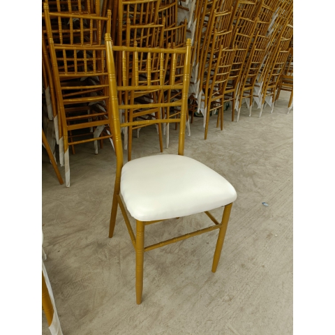 勝芳家具批發(fā) 復(fù)古式餐椅 禮堂椅 靠背椅 休閑椅 竹節(jié)椅 婚慶椅 洽談椅 宴會(huì)椅 酒店椅 酒店家具 客廳家具 名爵酒店家具