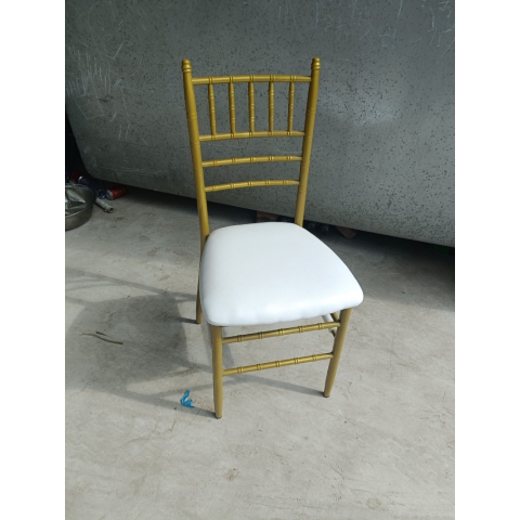 勝芳家具批發(fā) 復(fù)古式餐椅 禮堂椅 靠背椅 休閑椅 竹節(jié)椅 婚慶椅 洽談椅 宴會(huì)椅 酒店椅 酒店家具 客廳家具 名爵酒店家具