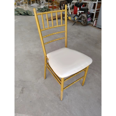 勝芳家具批發(fā) 復(fù)古式餐椅 禮堂椅 靠背椅 休閑椅 竹節(jié)椅 婚慶椅 洽談椅 宴會(huì)椅 酒店椅 軟包椅 客廳家具 名爵酒店家具