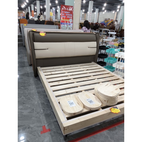 勝芳家具批發(fā)，軟床，皮床，婚床，公寓床，嚶兒床，童床等可來樣定制