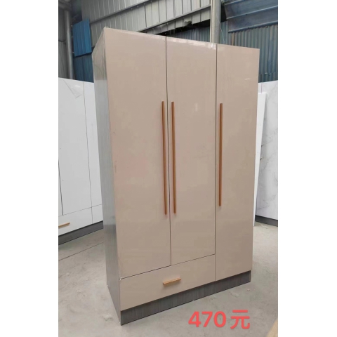勝芳家具 家具批發(fā) 實(shí)木衣柜 三門(mén)外開(kāi)衣柜 兩門(mén)外開(kāi)衣柜 兩層三門(mén)衣柜 三門(mén)內(nèi)開(kāi)衣柜 臥室家具 坤融家具