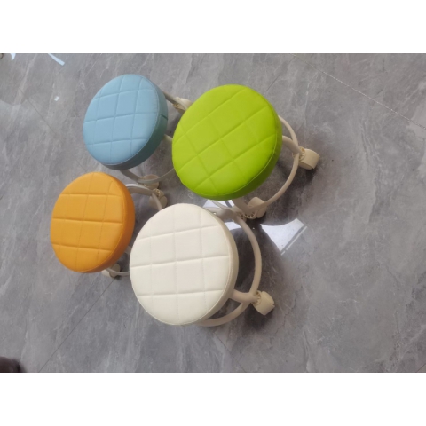 勝芳小凳子批發(fā)  滑輪矮凳 帶萬向輪 學(xué)步凳 家用懶人凳 輪滑凳 美縫小椅子 網(wǎng)紅板凳 超強(qiáng)家具廠家直銷