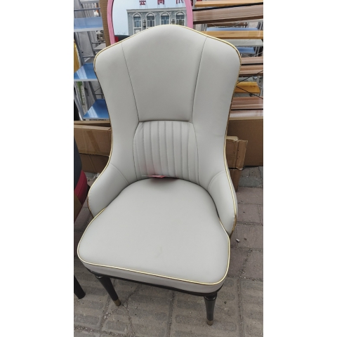 勝芳餐椅批發(fā) 餐椅 時(shí)尚餐椅 家用家具 時(shí)尚家具 現(xiàn)代餐椅 軟包餐椅 輕奢家具 北歐餐椅 軟包椅 順?lè)技揖? style=