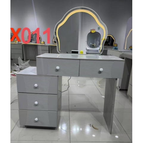 勝芳梳妝臺批發(fā) 現(xiàn)代簡約型 網(wǎng)紅小型化妝桌 輕奢 梳妝臺 梳妝桌 化妝柜 梳妝臺 化妝臺 化妝桌 美典雅居家具
